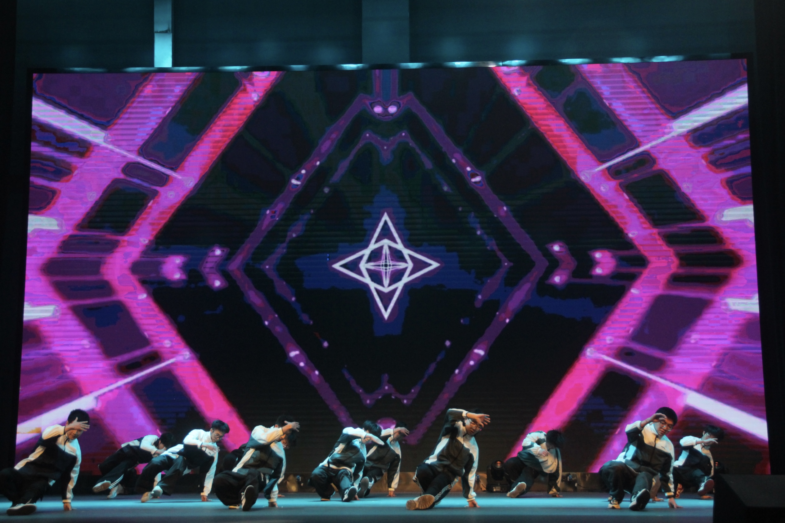 1749000815578094.jpg 1589572cbbb1af2c660bd9dd75f0cb8.jpg