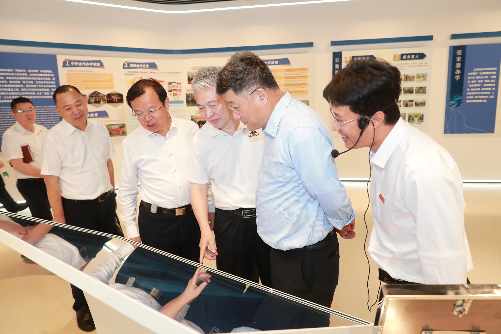 1716949480983823.jpg 1716949480983823.jpg