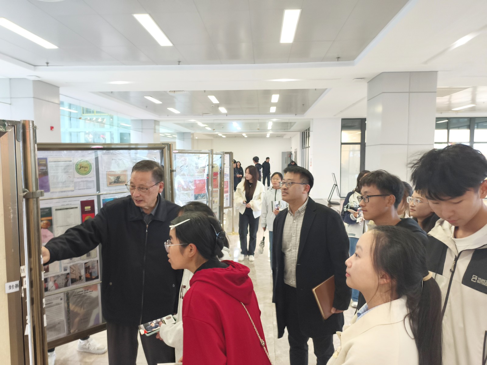 1761100583994004.jpg 2.jpg