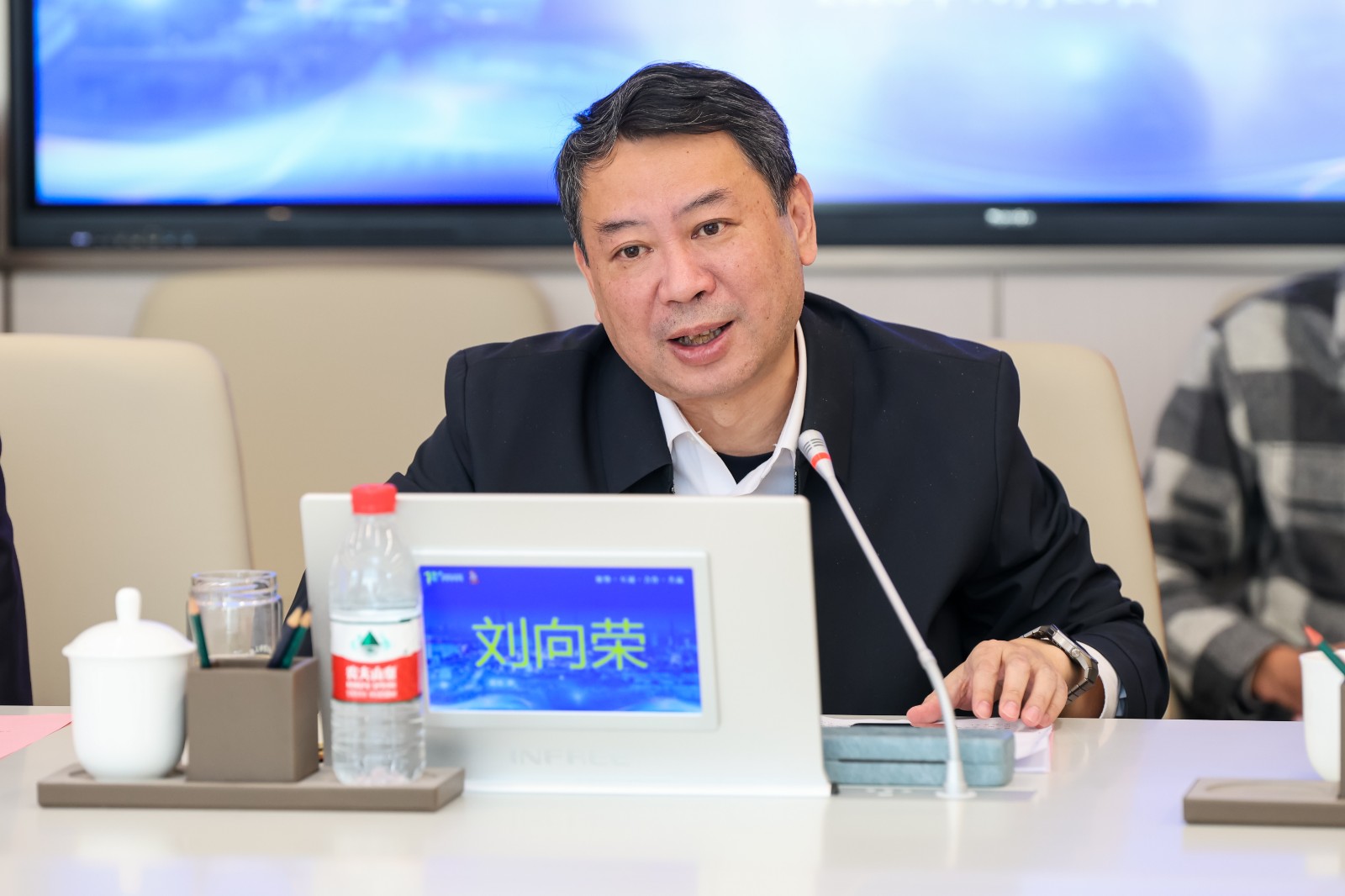 1761643405453710.jpg 6G2A6498.jpg