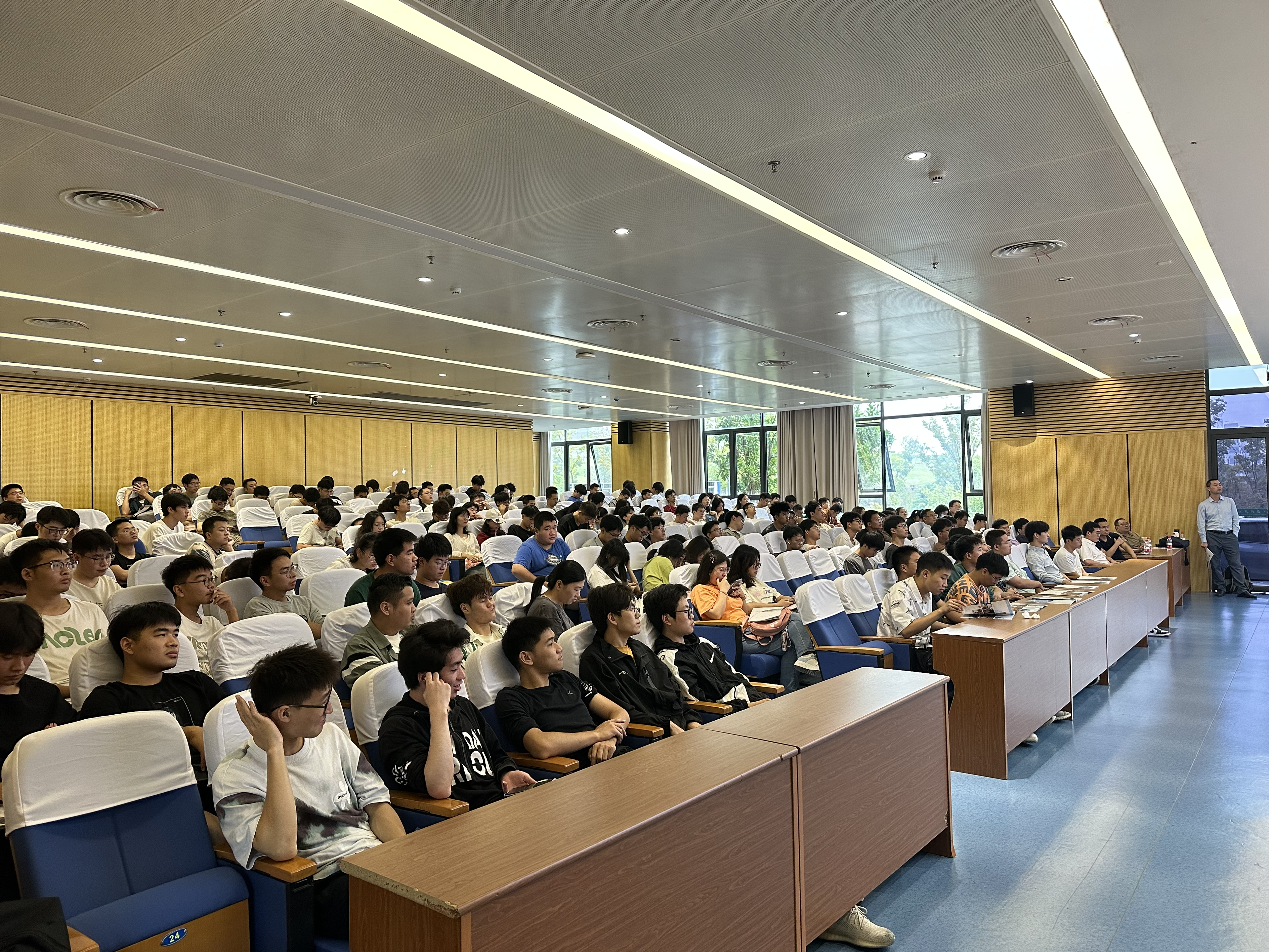 1694956501588733.png 1694956501588733.png